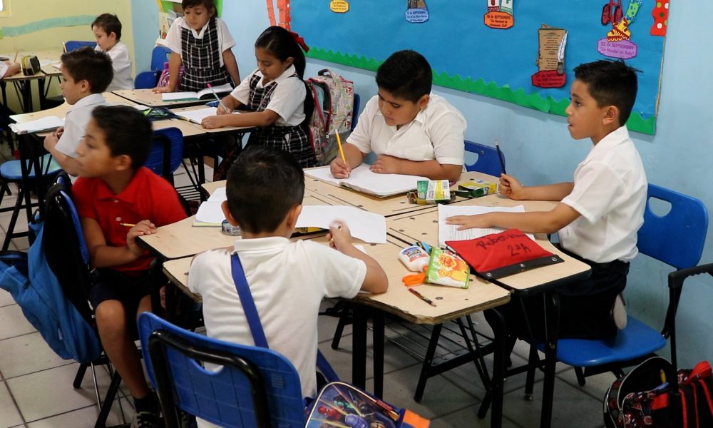 Regresaron a clases más de 600 mil estudiantes de educación básica ...